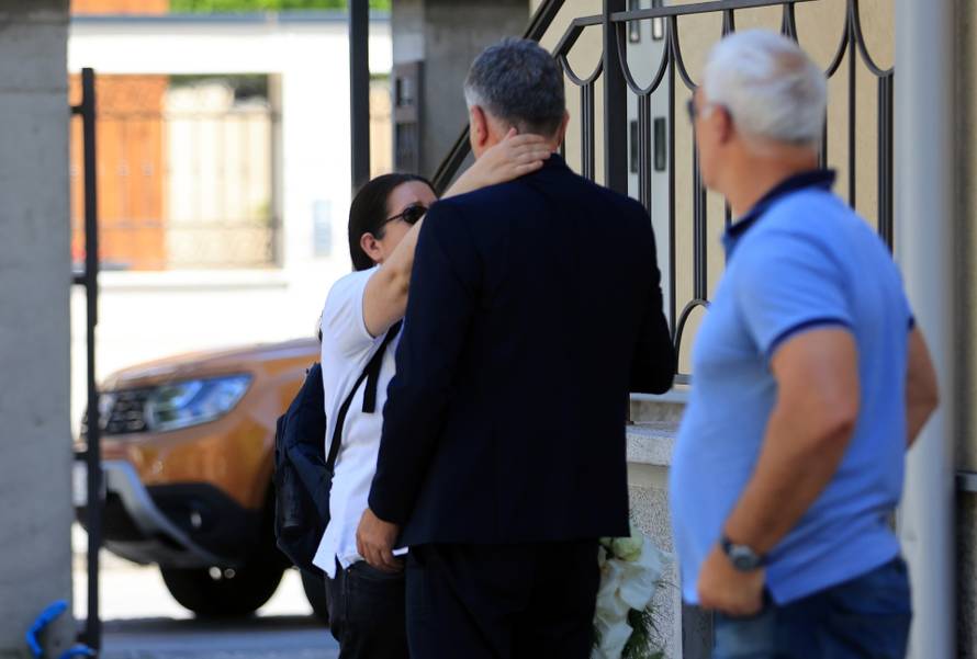 Beograd: Nenad Periš dolazi u crkvu na ispraćaj svog sina Mateja