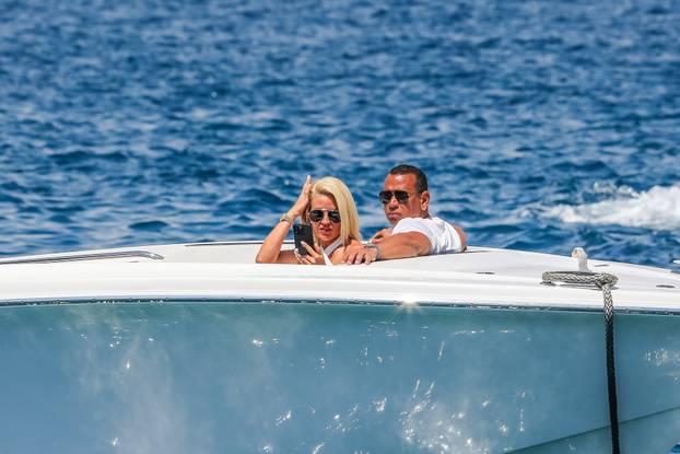 EKSKLUZIVNO Legendarni A-Rod posjetio je Rovinj i uživao u šetnji gradom sa svojom djevojkom