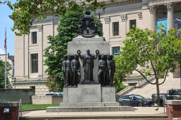 SP 2026 Philadelphia: Hrvatski navijači posjetili popularne Rocky Steps i Rocky Statue
