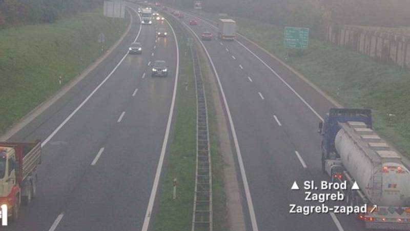 Dvije prometne nesreće i požar vozila na A3, vozi se usporeno