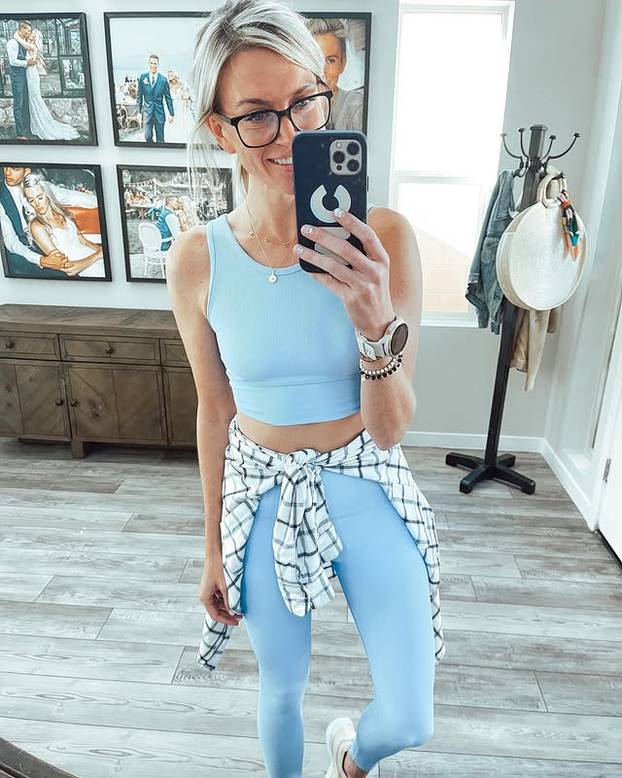 FOTO Zgodna doktorica: Mužu su poručili da me ostavi jer objavljujem prevruće fotografije