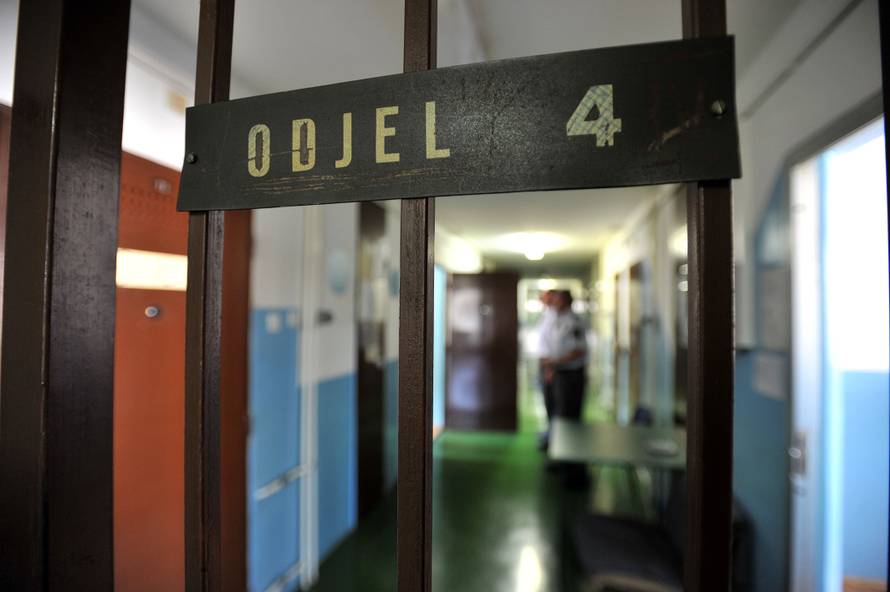 Prvo jutro Gazde u Remetincu: Kruh, namaz, čaj i običan WC