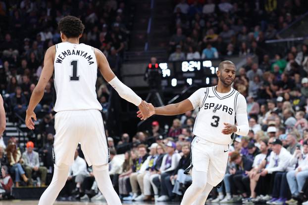 NBA: San Antonio Spurs at Utah Jazz