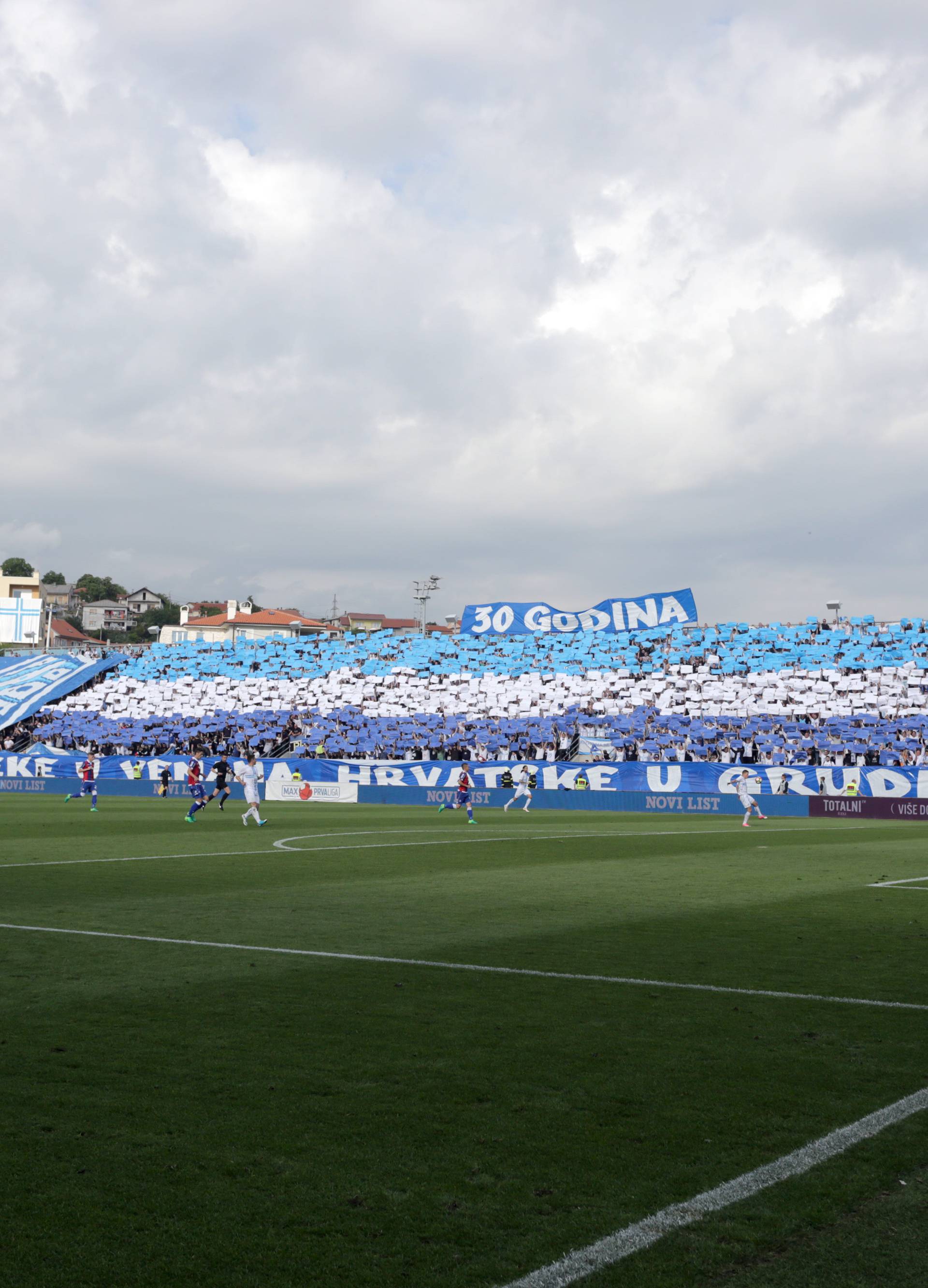 Šampionska Rijeka pobijedila je Hajduk i juri po povijesnu titulu