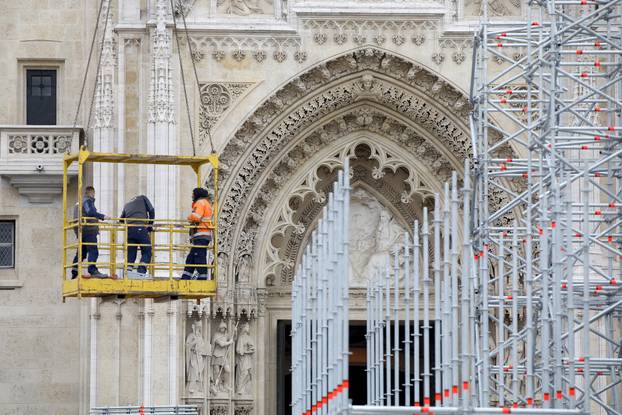 Zagreb: Postavljanje nove skele za katedralu