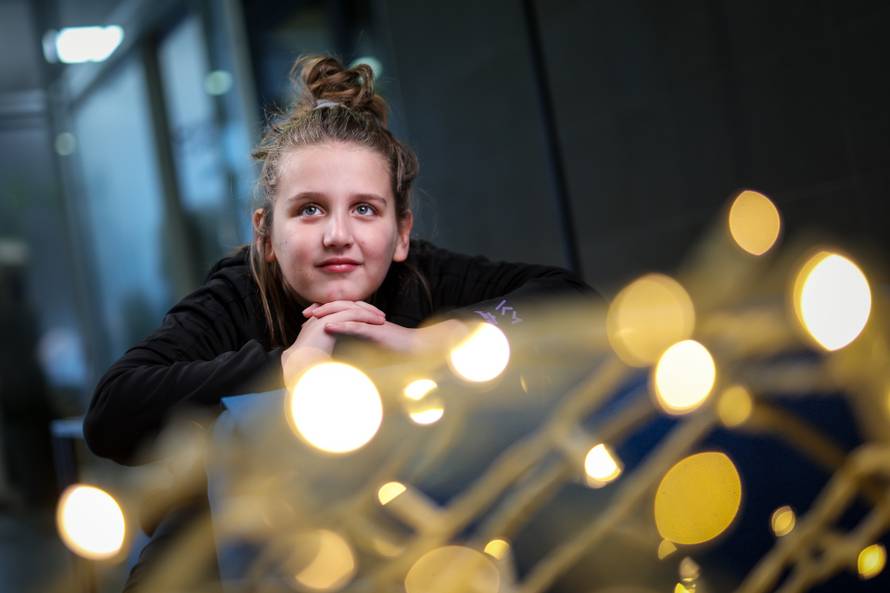 24 SATA Zagreb: Dječak Patrick pušta dugu kosu pa je donira djeci oboljeloj od malignih bolesti