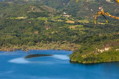 Butoniga, akumulacijsko jezero u Istri