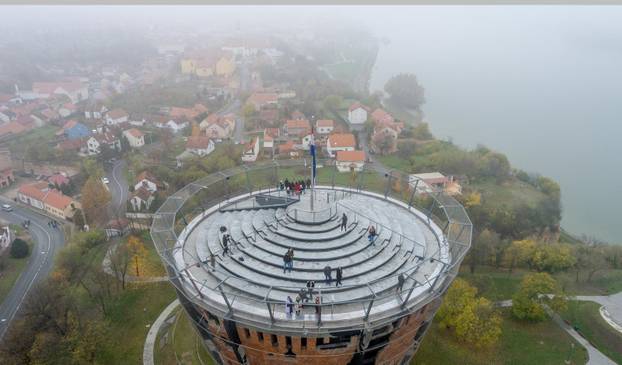 Slike iz zraka: Veliki interes za ulazak u obnovljeni Vodotoranj