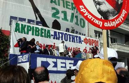 Zbog štrajkova u Grčkoj mogući prijevremeni izbori