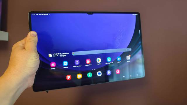 Velik, iznimno moćan i skup tablet. Isprobali smo novi Samsung Galaxy Tab S9 Ultra