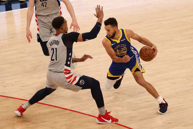 NBA: Golden State Warriors at Washington Wizards