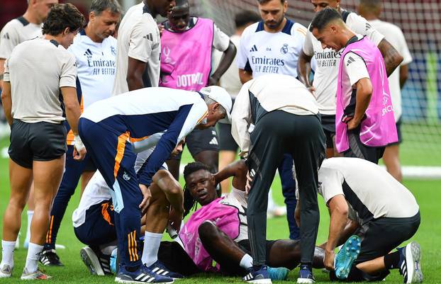 UEFA Super Cup - Real Madrid Training