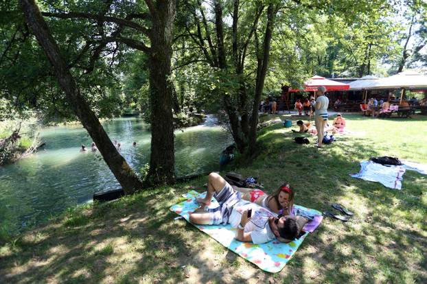 Brojna kupališa rijeke Mrežnice