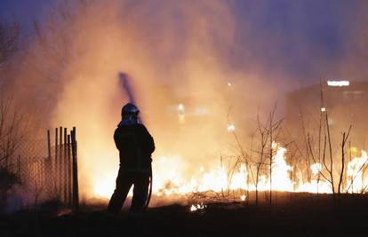 Izgorjela livada u zagrebačkoj Sloboštini, nema ozlijeđenih