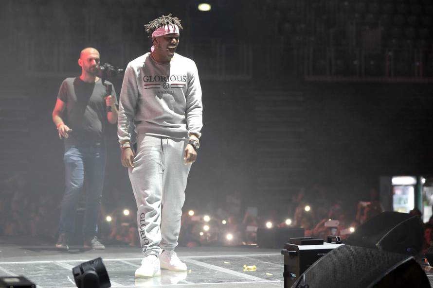 KSI oduševio krcatu Arenu: 'Trenutno sam slobodan dečko'