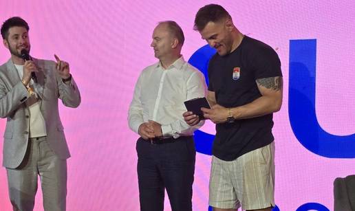 Miočić dobio hrvatsku putovnicu