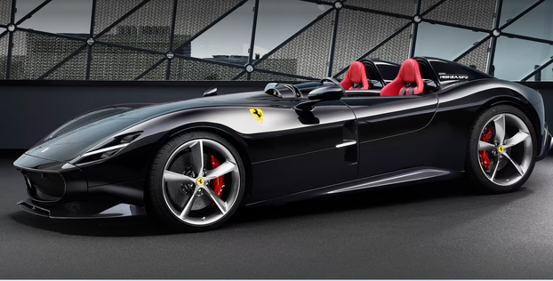 FOTO Zlatane, gdje ih držiš? Ibra se za rođendan počastio novim Ferrarijem: 'Nikad ih ne perem'