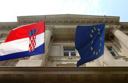 Novo istraživanje: Za ulazak u EU glasovalo bi 57% Hrvata