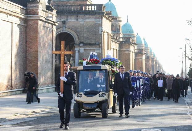 Zagreb: Sprovod Miroslava Ćire Blaževića u Aleji velikana na Mirogoju