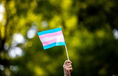 Novo istraživanje: Više od trećine građana  u potpunosti prihvaća transrodne osobe