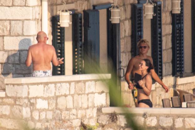 ARHIVA - 2021. Demi Moore ljetuje u Hrvatskoj, u vili Agave uživa s prijateljima