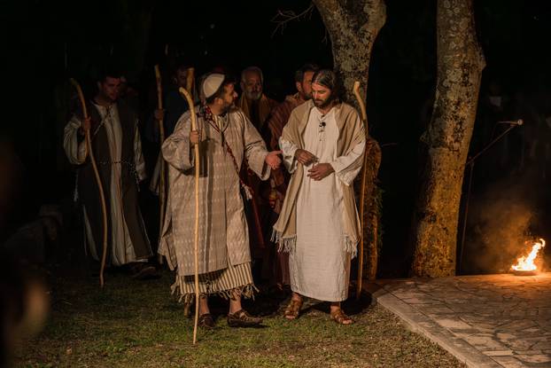 Imotski: Uprizorenje 24. Žive slike Muke Isusove