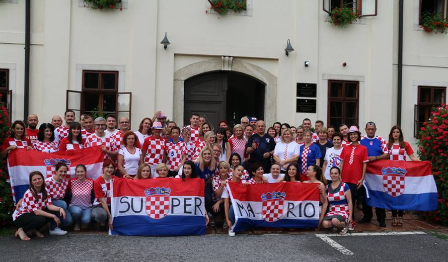 U navijačkom duhu: Podrška Brođana Mariju Mandžukiću