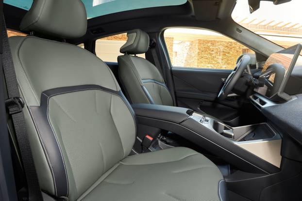 FOTO Ovo je novi BMW IX4: Coupe na struju ima 612 'konja'