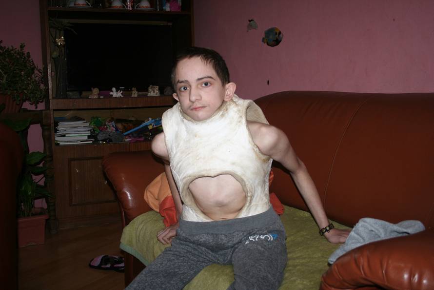 Samo se želim probuditi zdrav, ići u školu, igrati se i uživati