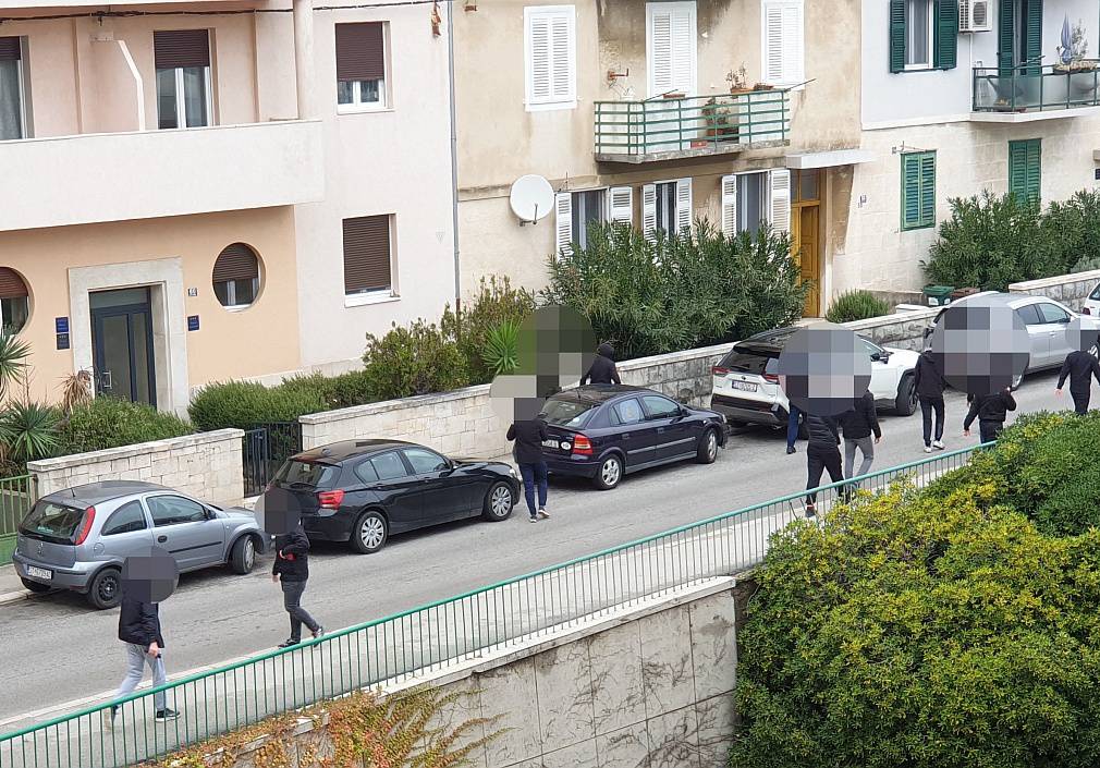 Torcida vrijeđala Luku Modrića: 'G***o maleno'. Sukobili se i navijači Hajduka i Schalkea!