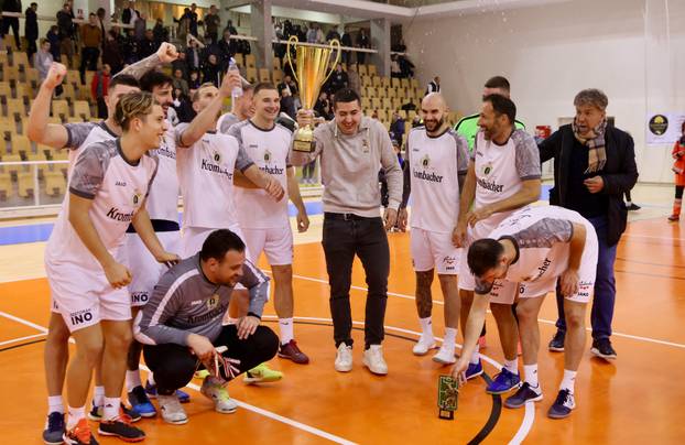 Kaštela: Finalna utakmica turnira “4 kafića “ 