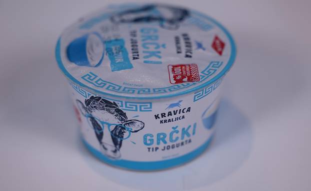 24SATA Zagreb: Testiranje gr&ccaron;kih jogurta
