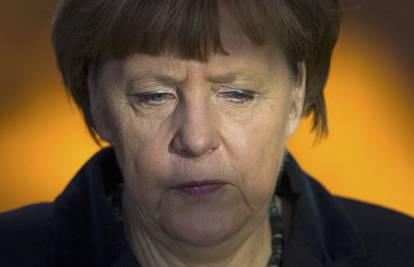 Merkel: U eurozoni po pitanju Grčke nema razmimoilaženja