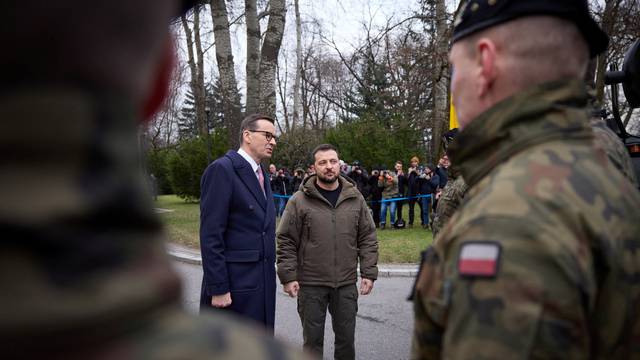 Ukrainian President Zelenskiy visits Poland