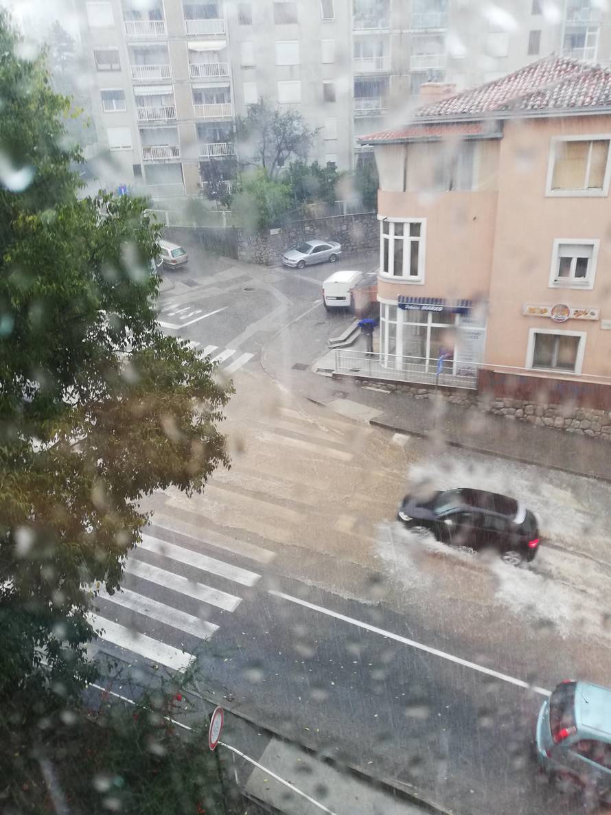 VIDEO Potop u Rijeci! Sve pliva