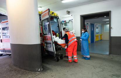 Puca bolnički sustav: 'EU mora upotrijebiti municiju iz fonda'