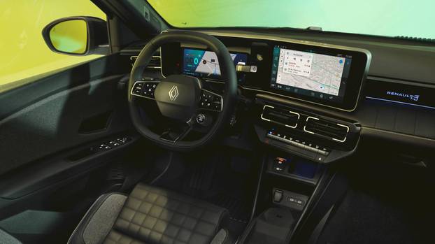 RENAULT 4 E-TECH ELECTRIC (B1317)