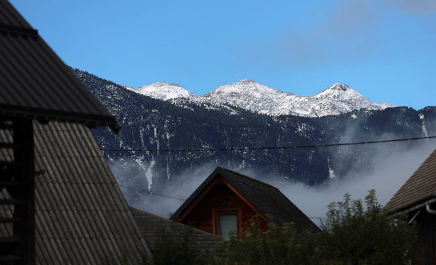 Traje potraga za hrvatskim planinarima u Sloveniji 
