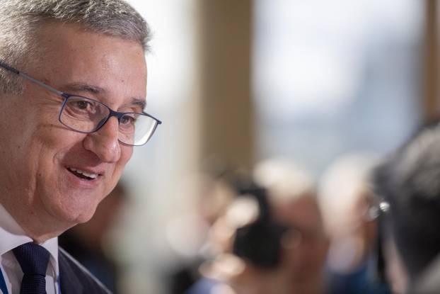 Zagreb: Tomislav Karamarko obratio se medijima u KD Vatroslav Lisinski