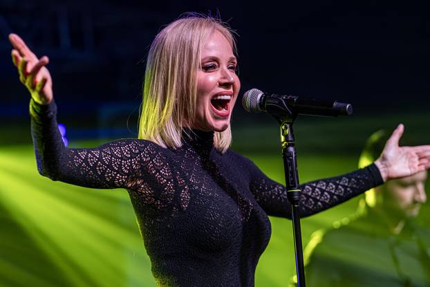 Žminj: Koncert Jelene Rozge za Valentinovo 