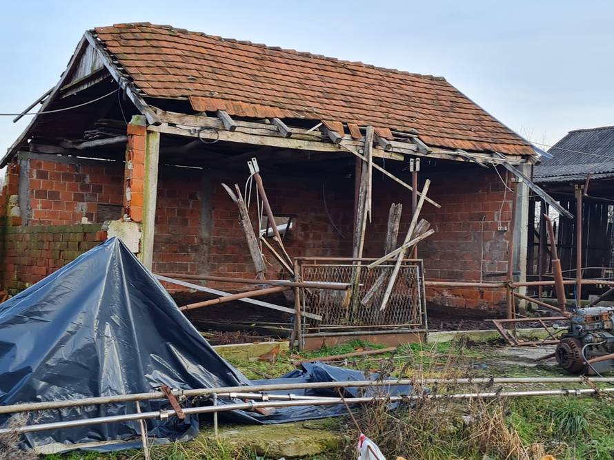 'Izgubili su kompas, da bi se ljudi aktivirali treba im obnoviti kuće i gospodarske zgrade...'