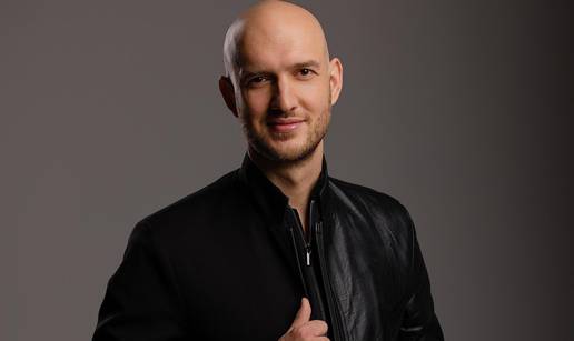 Marko &Scaron;kugor nakon ro&dstrok;enja k&cacute;eri Maris otkrio novosti. Ovo je pjesma koju je posvetio njoj
