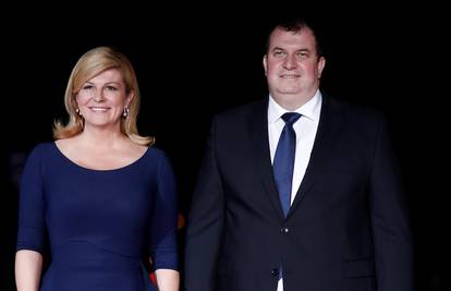 'Opet nam pada kiša': Kolinda i Jakov popričali su s Macronom