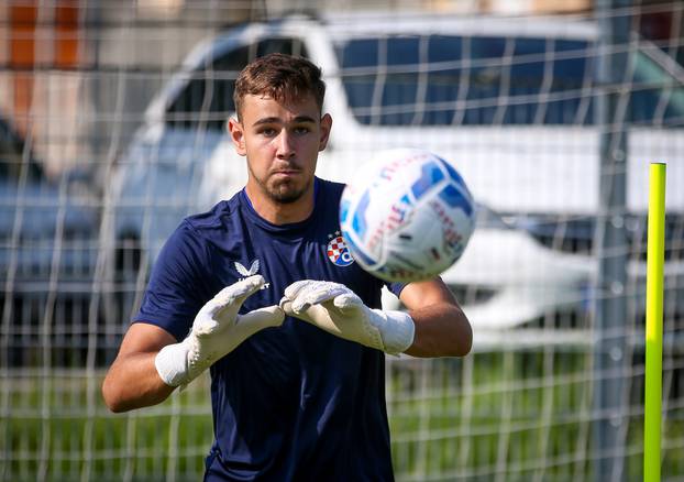 Bad Radkersburg: Nakon jučerašnjeg oglednog susreta s CSKA 1948 nogometaši Dinama odradili trening