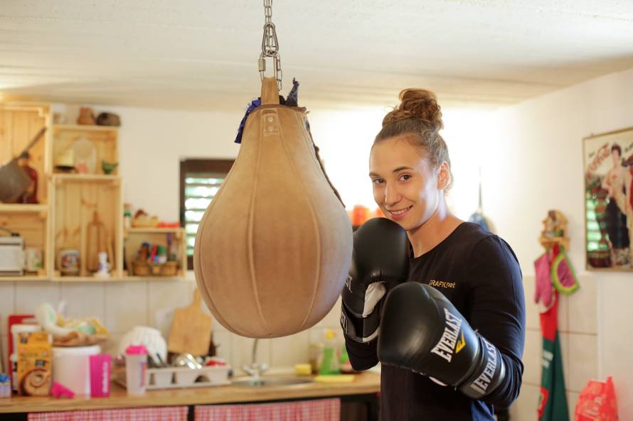 Tko je Ivana Habazin? Izgubila je oca kao beba i prošla pakao, htjela je biti časna sestra...