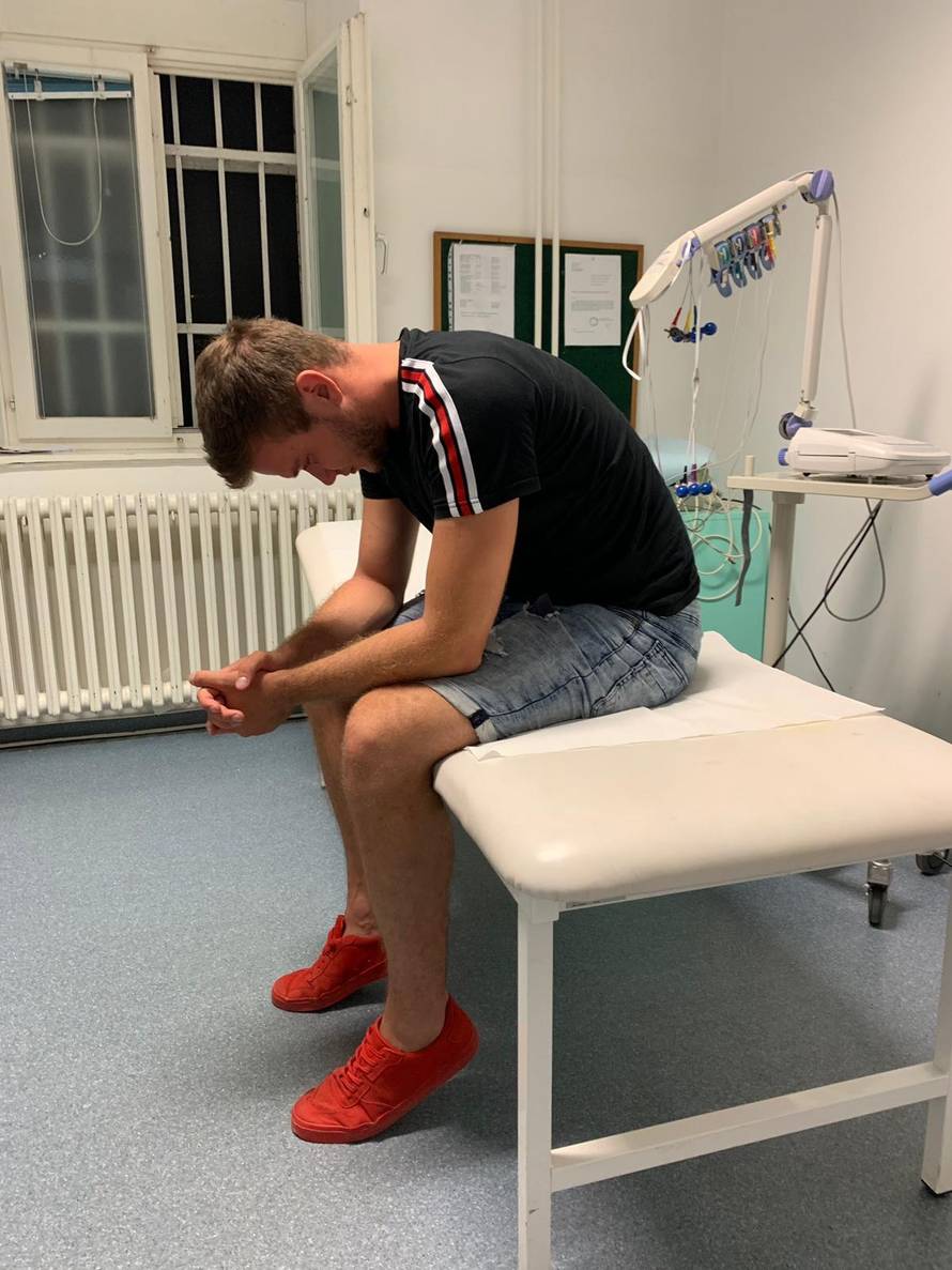 'Dva sata prije nastupa odvukli su me u bolnicu, nije mi dobro'