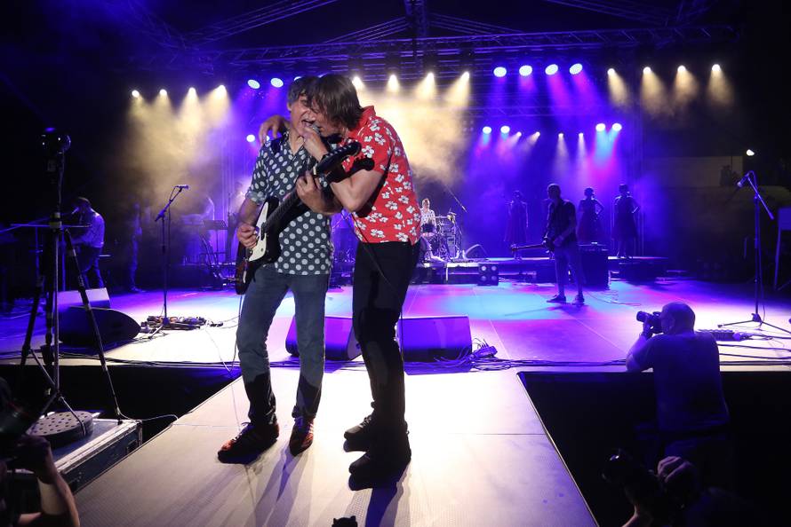 Psihomodo Pop 'razvalio' punu Šalatu: Gobac pjevao Tigranu...