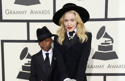 Kada ti je sin stilist: Madonna i David Banda u istim odijelima