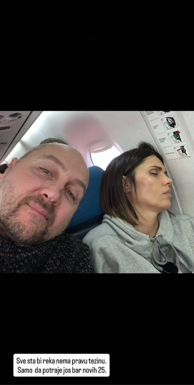 FOTO Viktorija i Dino Rađa imali srebrni pir: 'Još bar novih 25..'