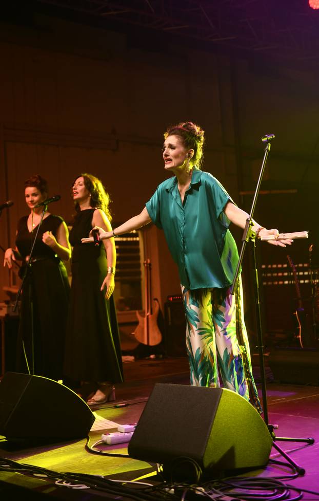 Oroslavje: Doris Dragović nastupila na Ljetnoj pozornici